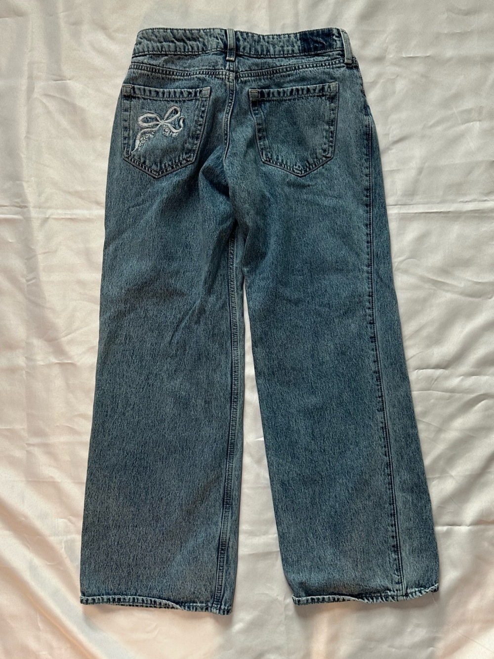Hollister - Low Rise Baggy Jeans w. Bow - 0R - Picture 7 of 8